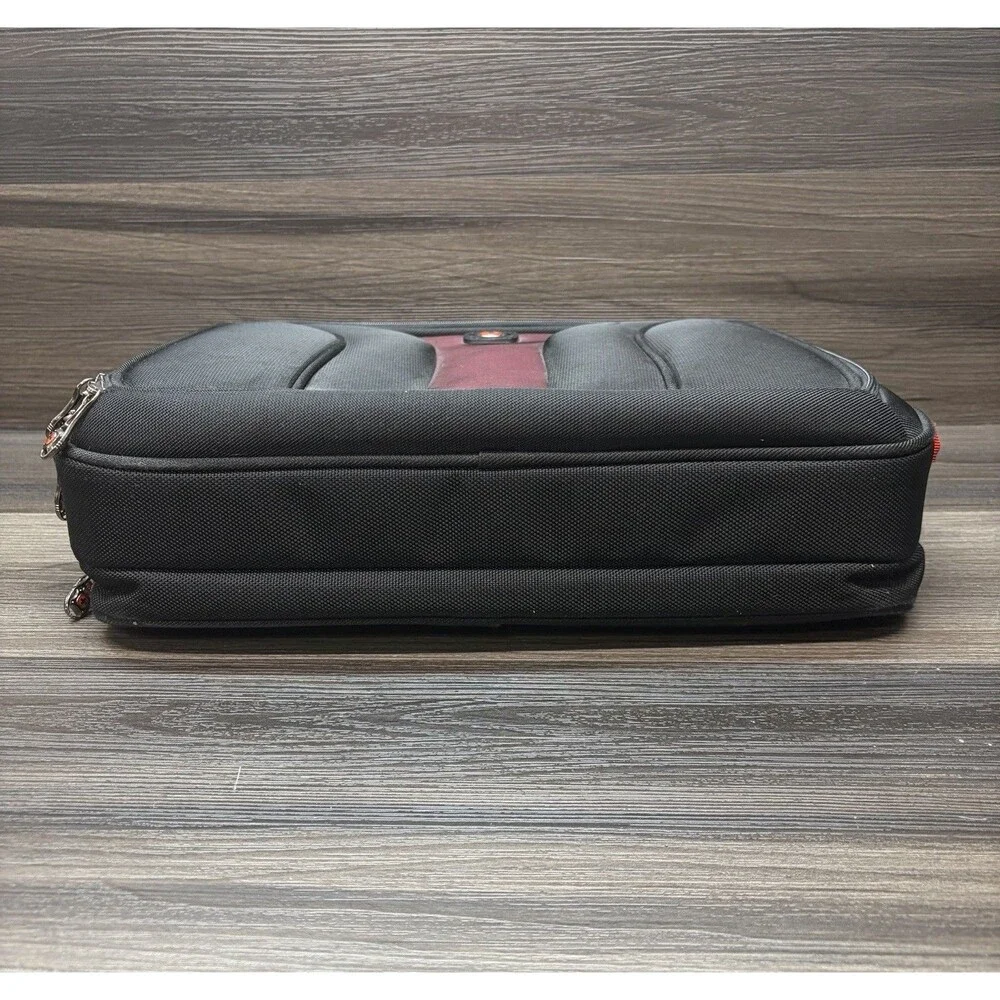 SwissGear key features